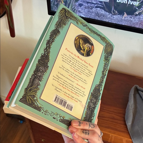 WICKED 3 Book Series - Picture 8 of 8